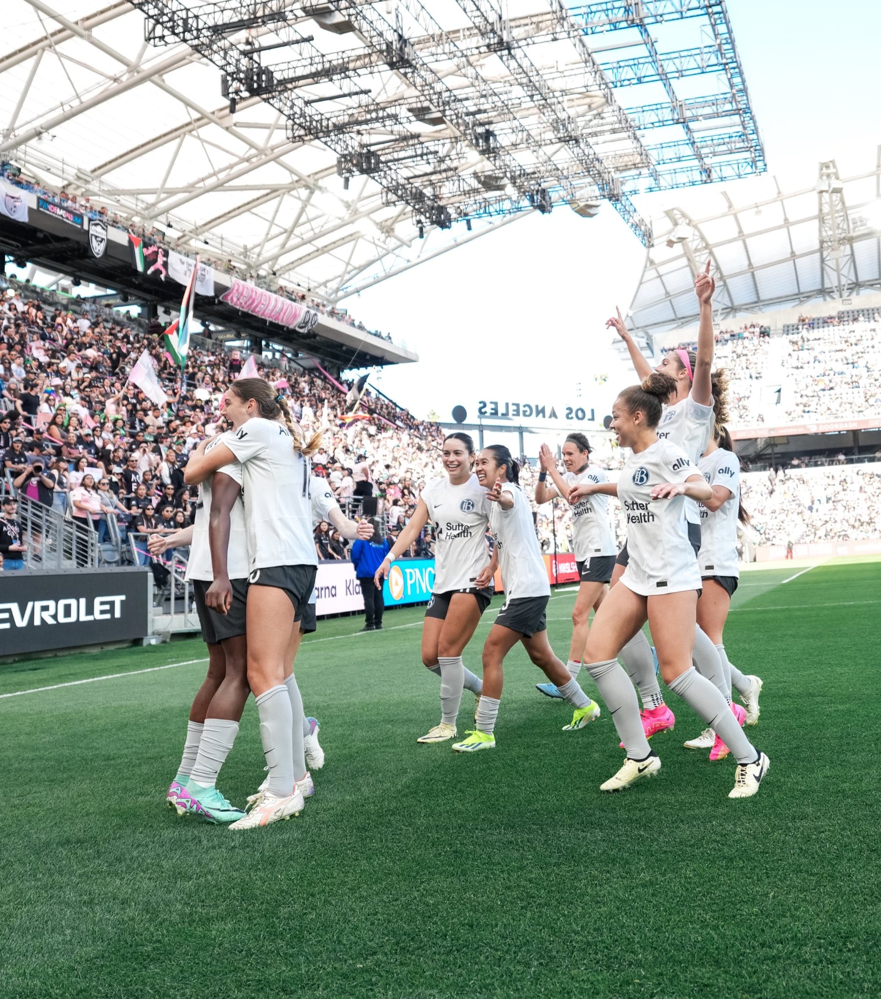 NWSL Snap: Season opens with immaculate chaos, Bay history